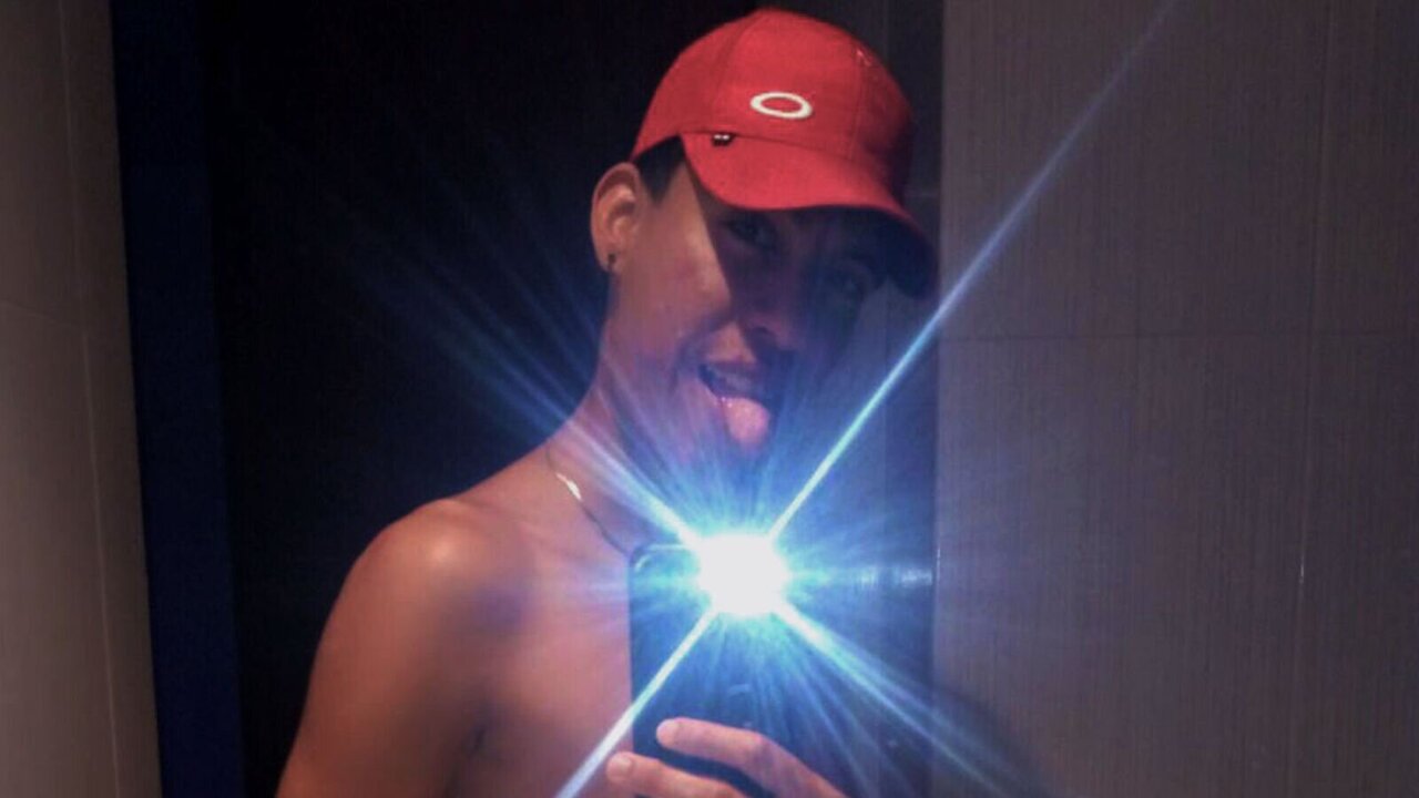 Live Porn Camera of LeonarCooper