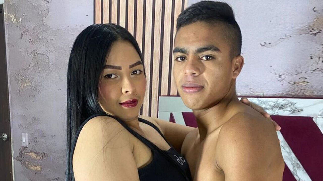 Live Porn Camera of NatalieAndJason