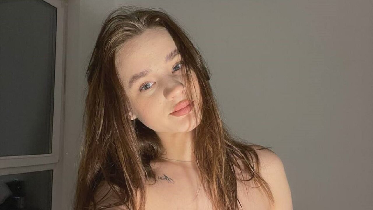 Live Porn Camera of KayleeGiscombe