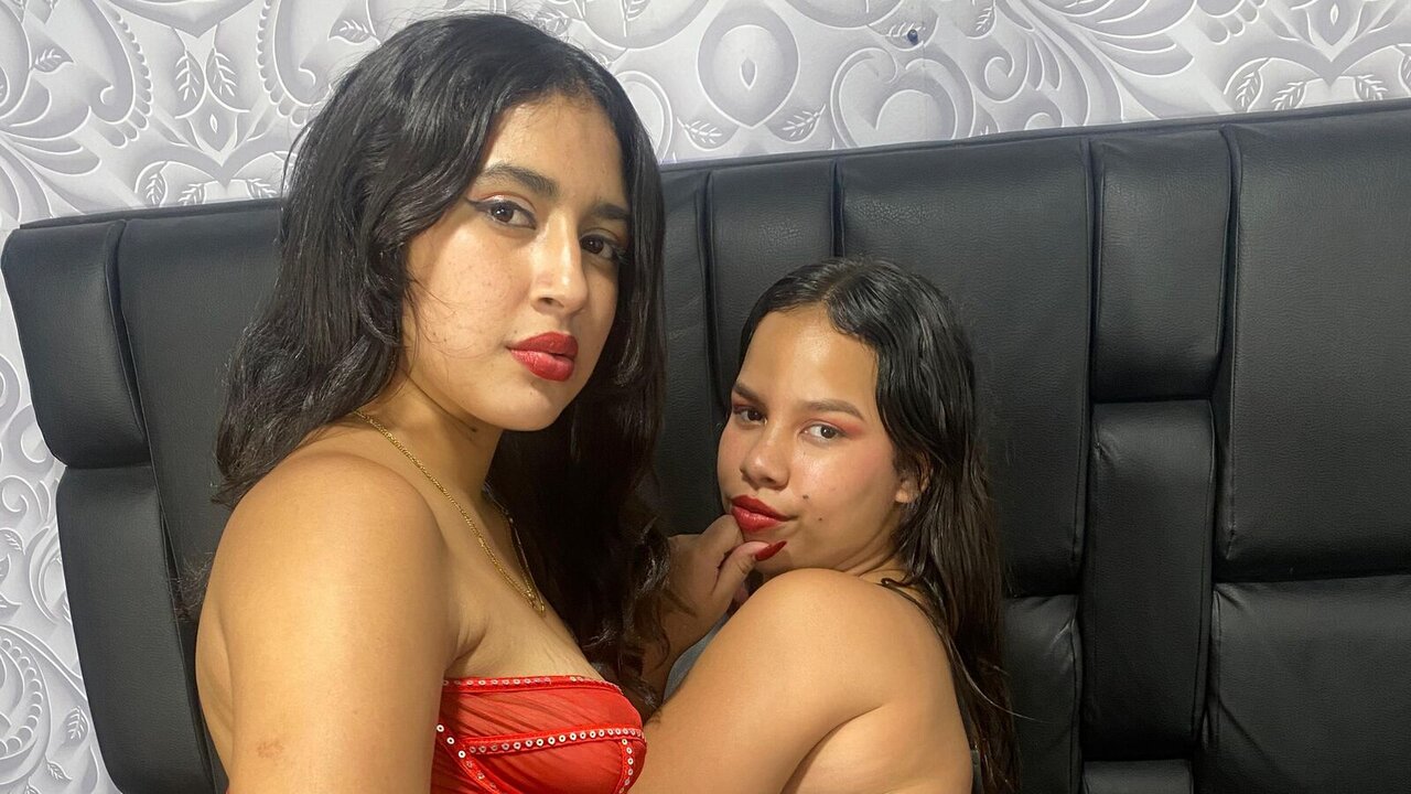 Live Porn Camera of NattyAndLisa